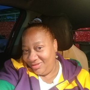 Meet your Posher, Denise